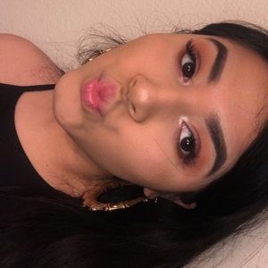 Meet your Posher, Priscilla